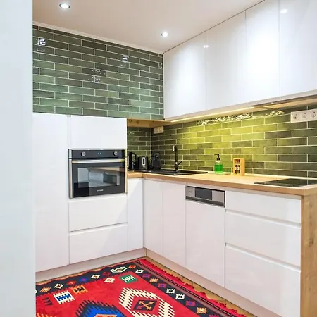 Tgi Apartment