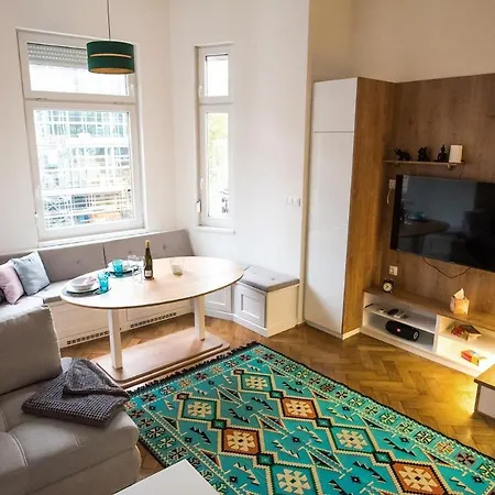 Tgi Apartment Budapest